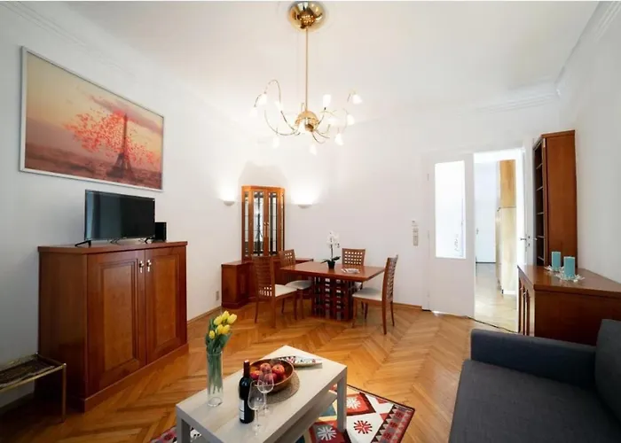 Premium With Shared Balcony & Free Parking *
